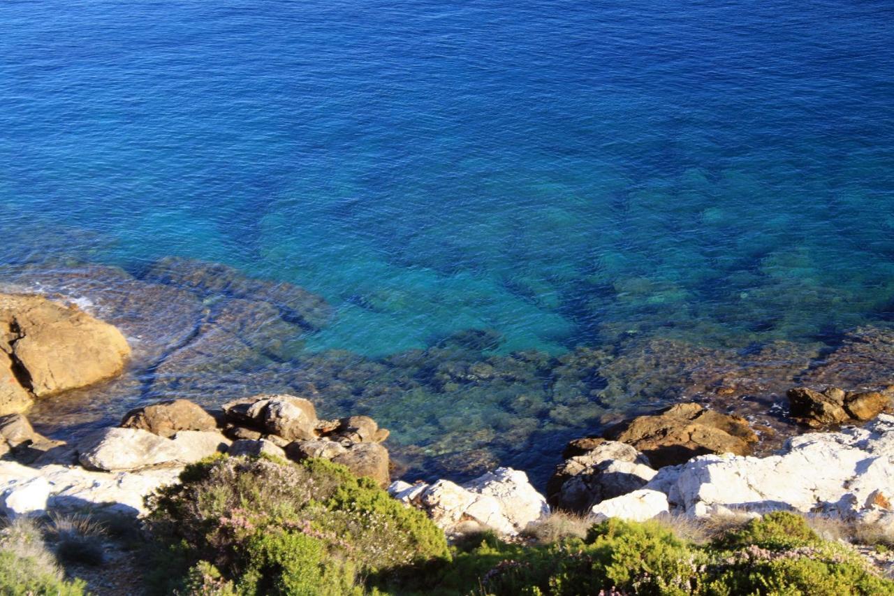 Apartments By The Sea Milna, Vis - 8944 Kültér fotó