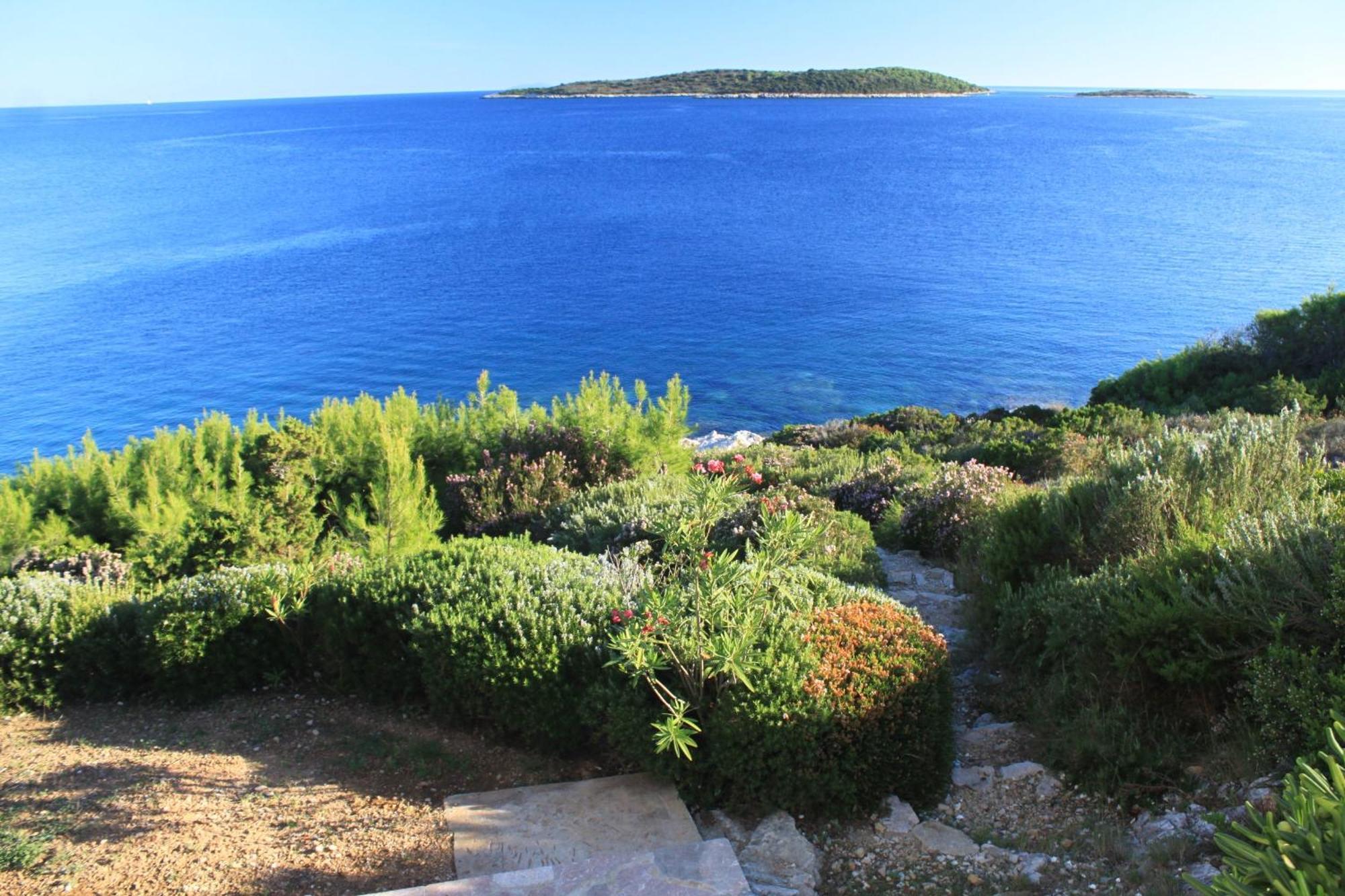 Apartments By The Sea Milna, Vis - 8944 Kültér fotó